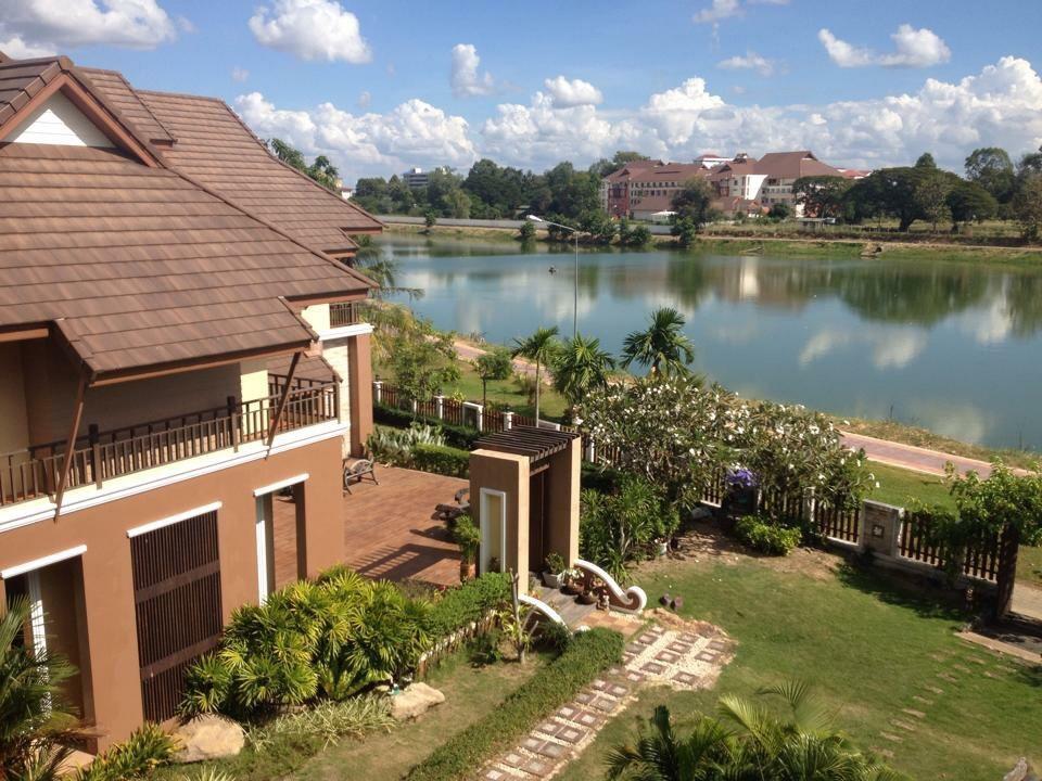 Huaymuang Apartment Ubon Ratchathani Esterno foto