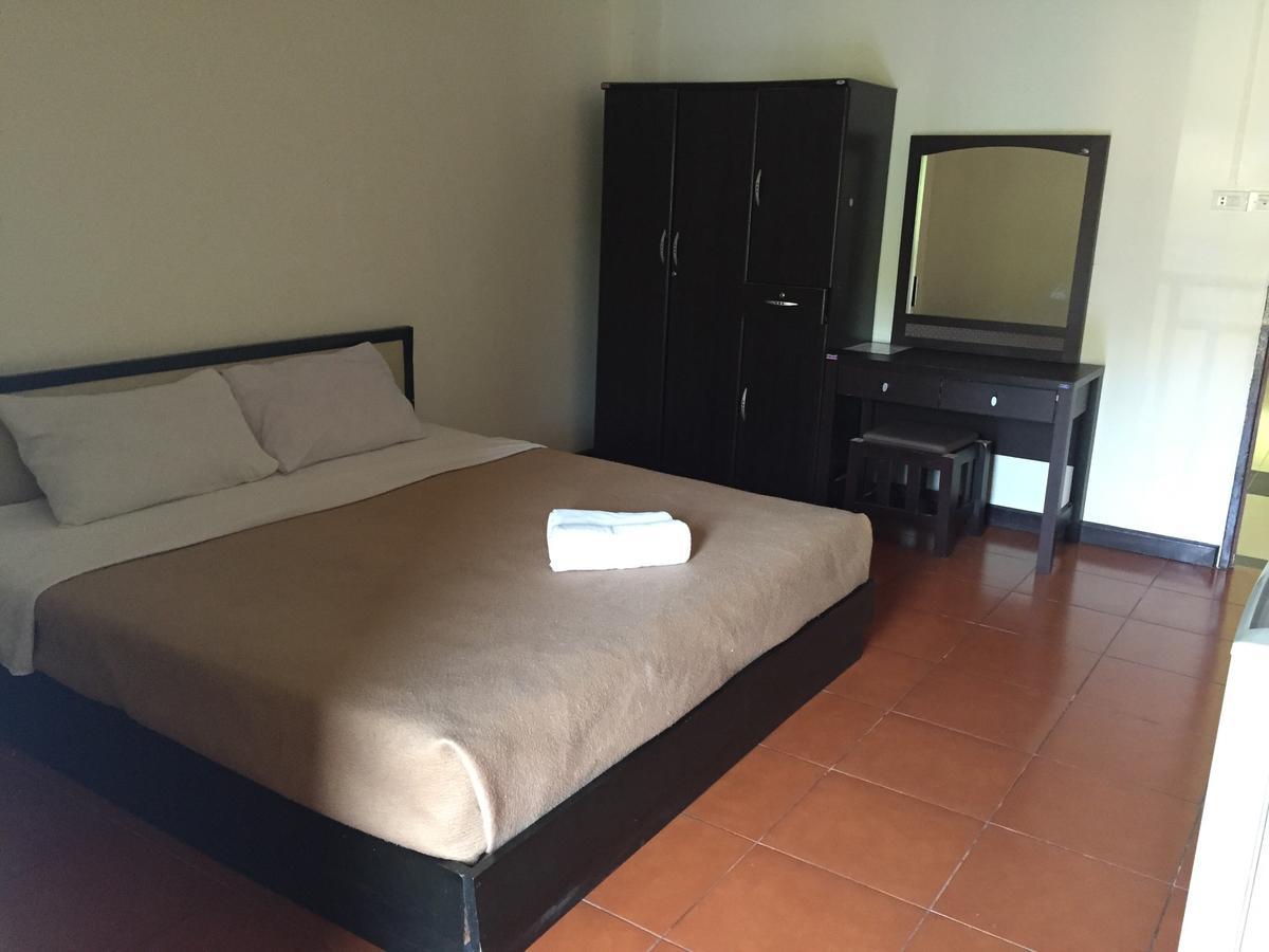 Huaymuang Apartment Ubon Ratchathani Esterno foto