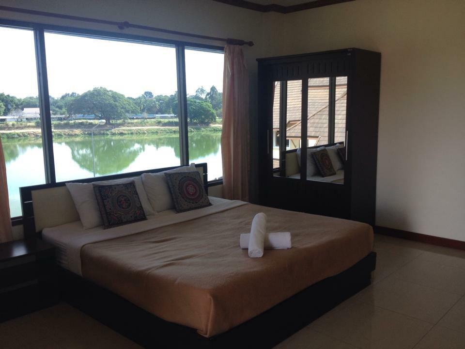 Huaymuang Apartment Ubon Ratchathani Esterno foto