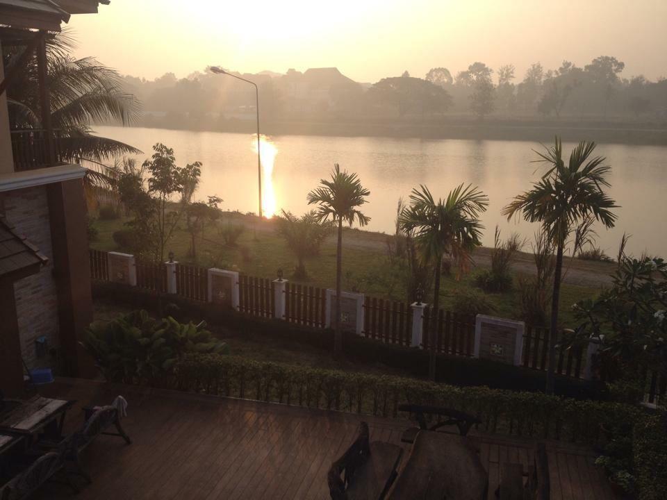 Huaymuang Apartment Ubon Ratchathani Esterno foto