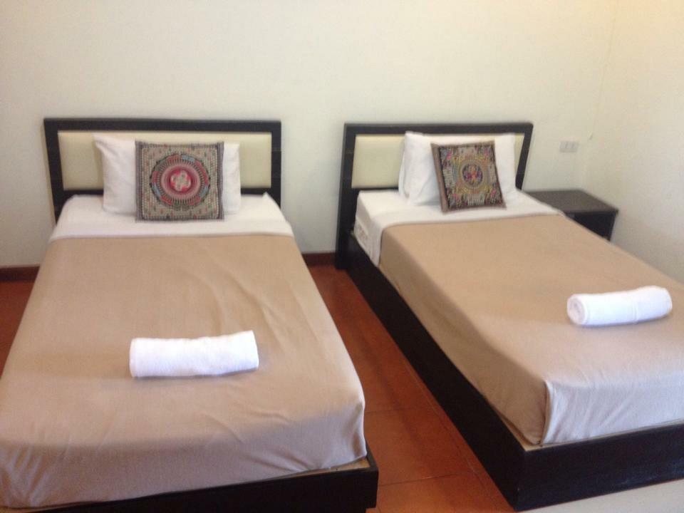Huaymuang Apartment Ubon Ratchathani Esterno foto