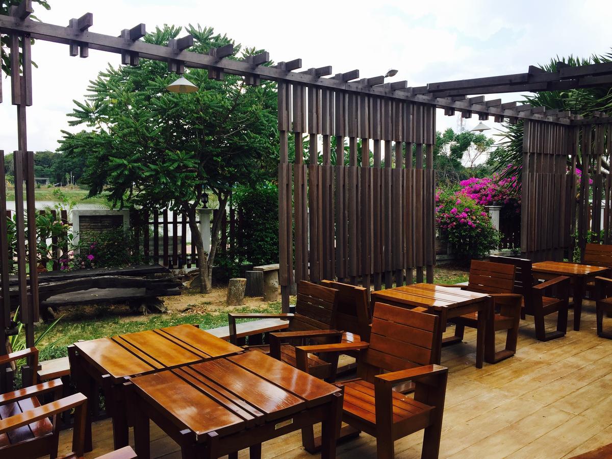 Huaymuang Apartment Ubon Ratchathani Esterno foto