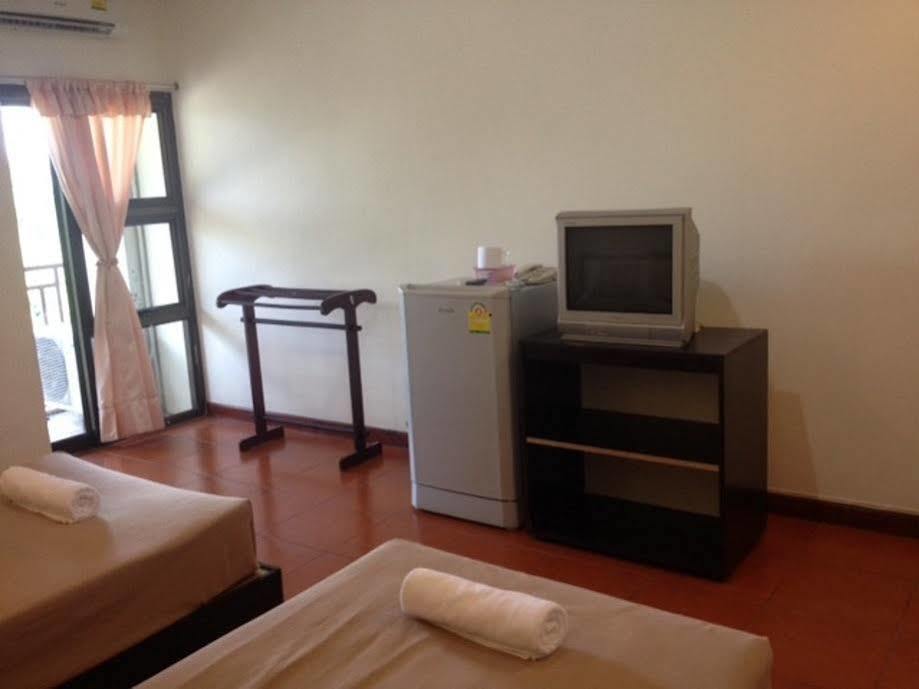 Huaymuang Apartment Ubon Ratchathani Esterno foto
